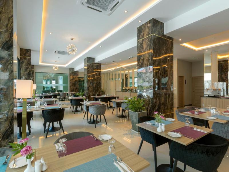 The Bay Exclusive Hotel