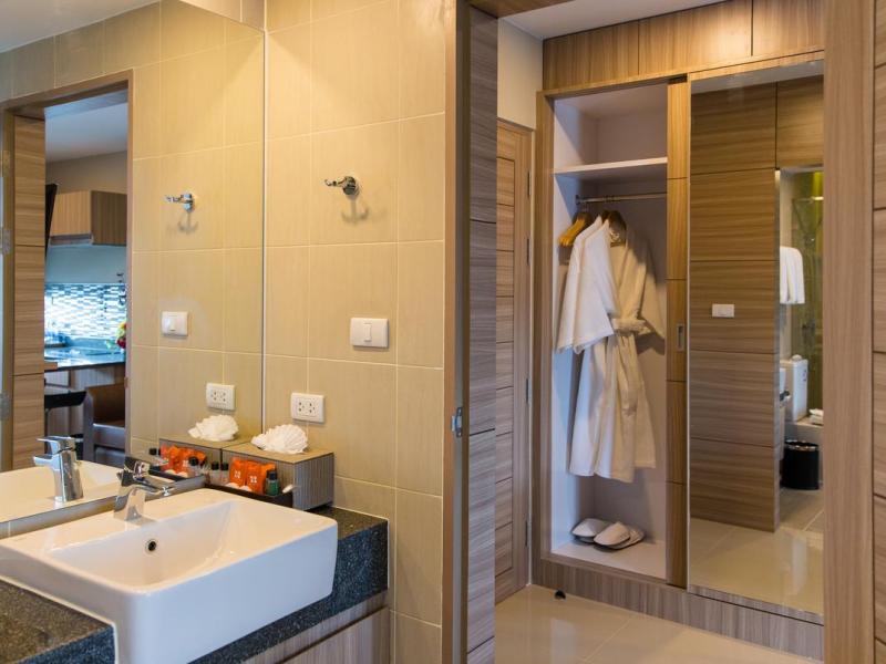 The Bay Exclusive Hotel