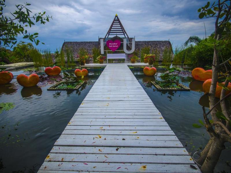 Bhundhari Koh Samui