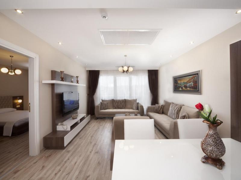 Golf Royal Residence