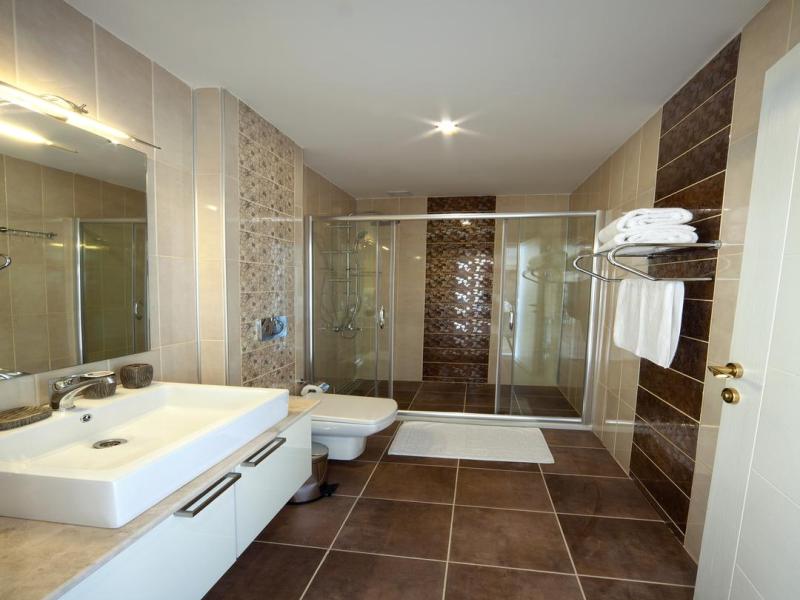 Golf Royal Residence