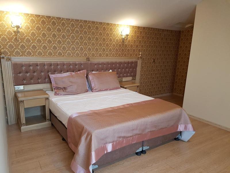 Apple Tree Hotel