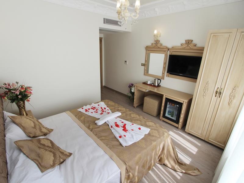 Apple Tree Hotel