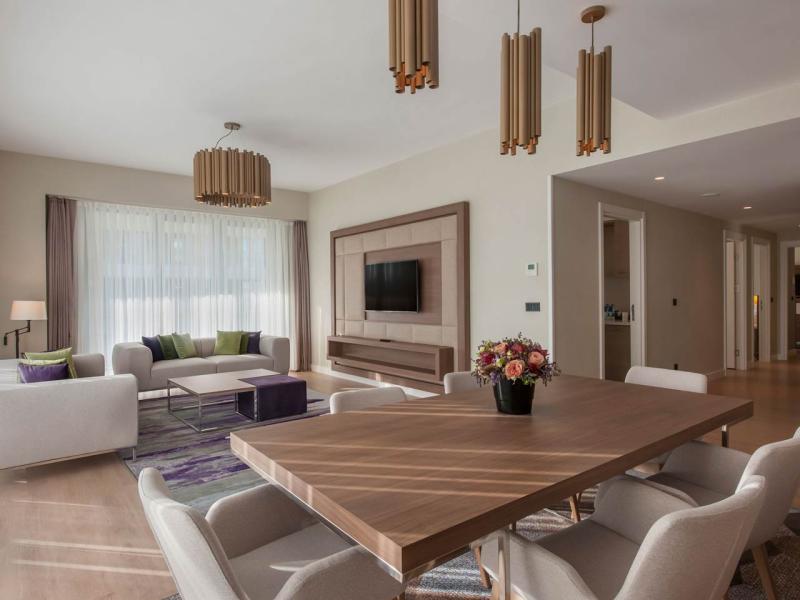 The Superior Living Batisehir
