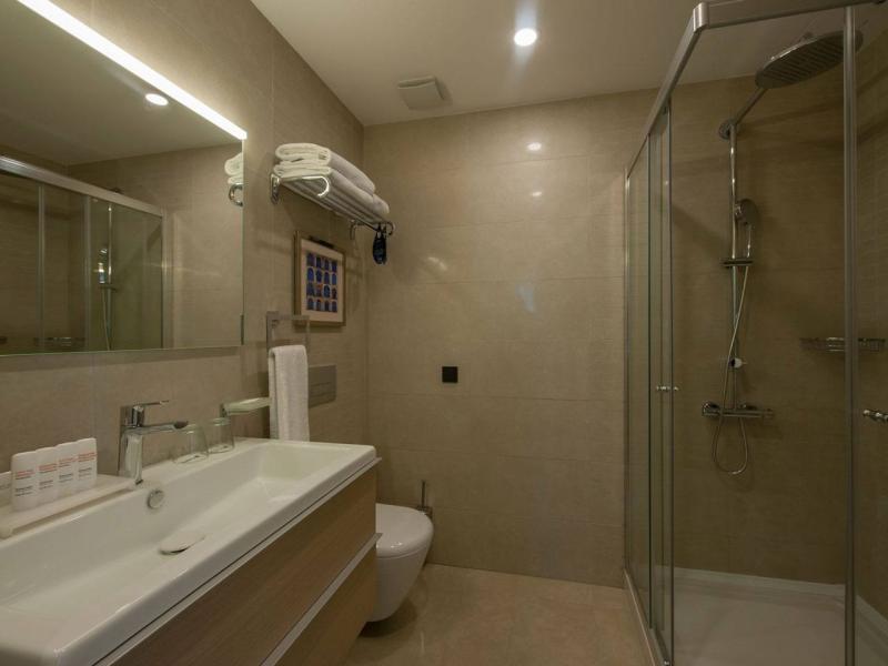 The Superior Living Batisehir