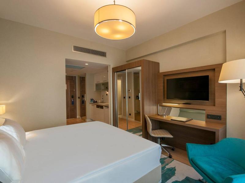 The Superior Living Batisehir