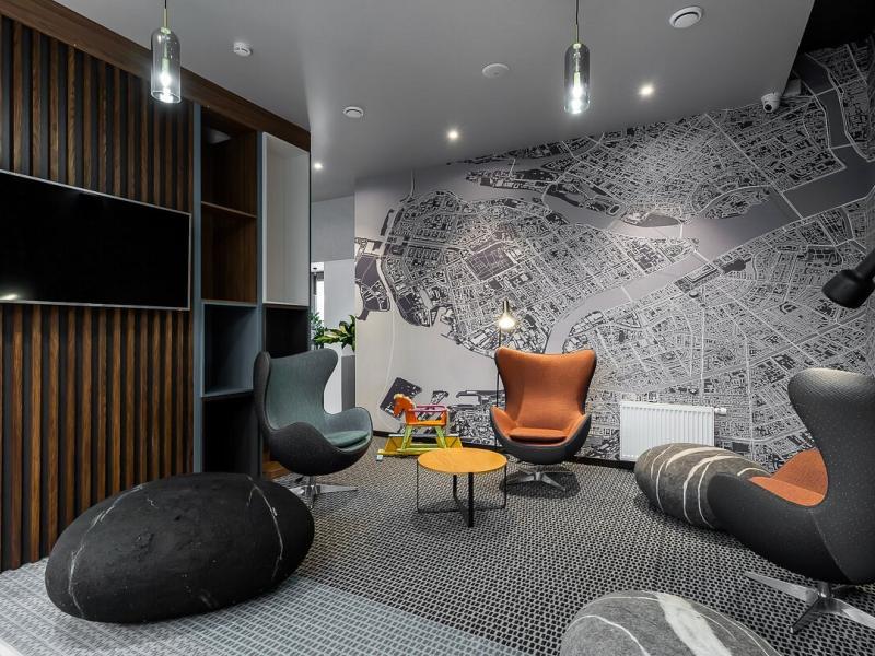 Театральная площадь