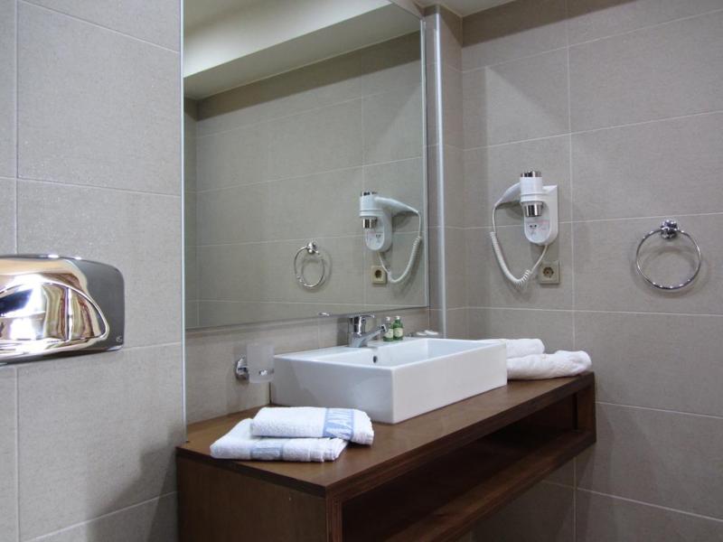 Manthos Mountain Resort & Spa