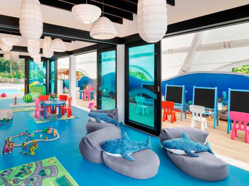 The Westin Maldives Miriandhoo Resort