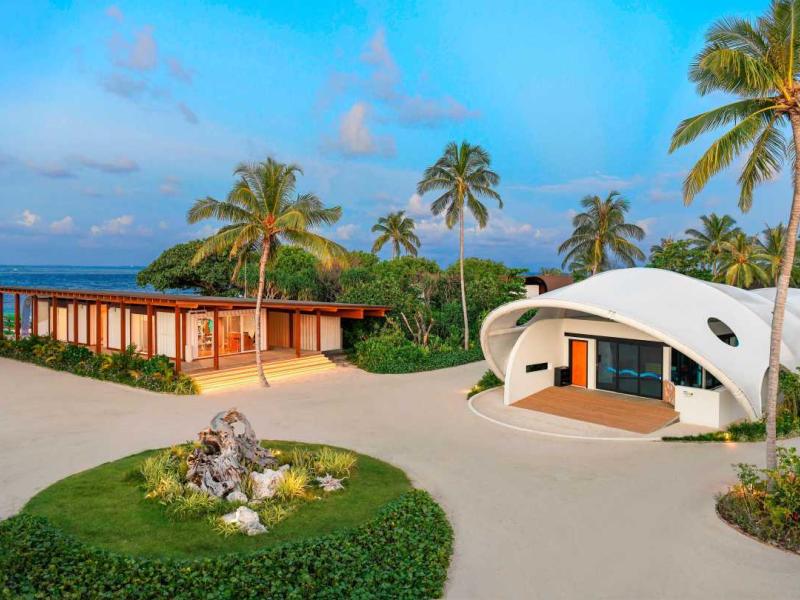The Westin Maldives Miriandhoo Resort
