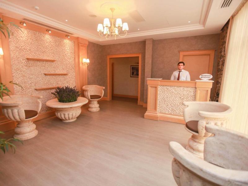 Shirvan Hotel & Spa
