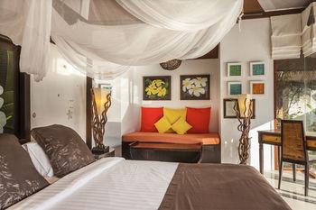 Dhevan Dara Resort & Spa