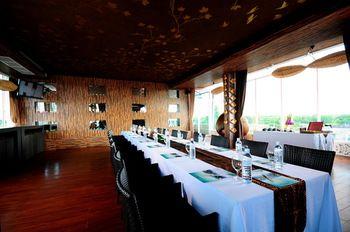 Dhevan Dara Resort & Spa