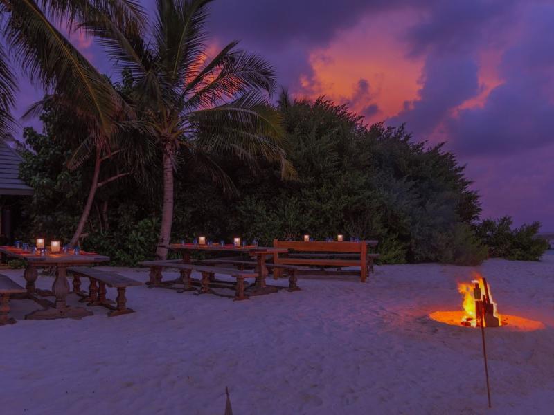 The Standard Huruvalhi Maldives