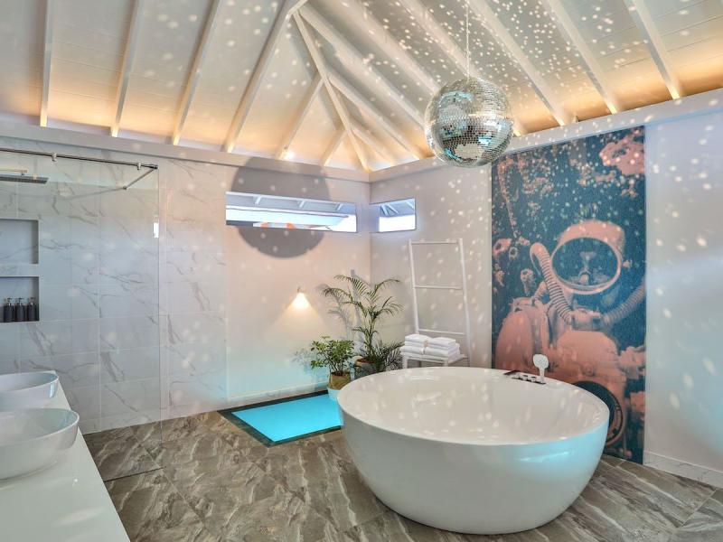 The Standard Huruvalhi Maldives