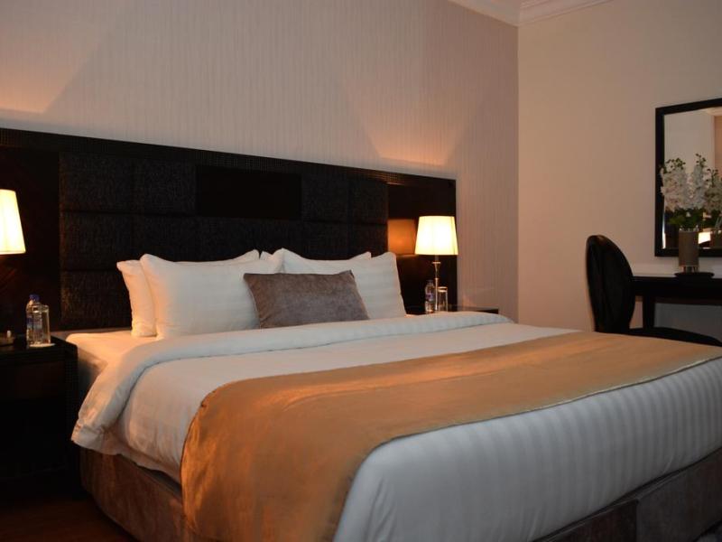 Tilal Almadina Hotel & Suites