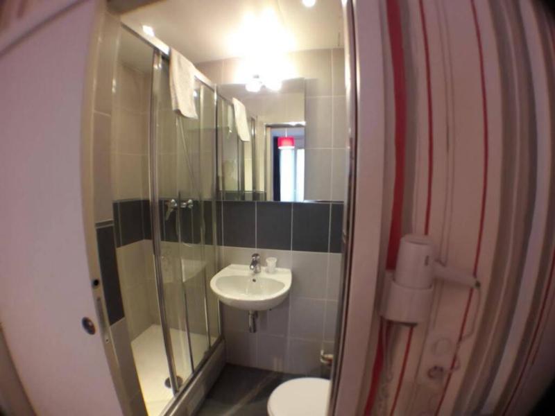 Plug-Inn Hostel