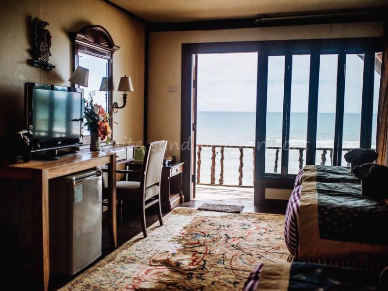 White Sand Beach Resort