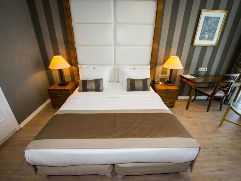 Manesol Fuar Hotel