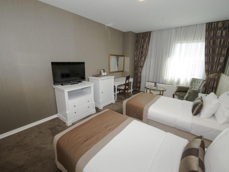 Manesol Fuar Hotel