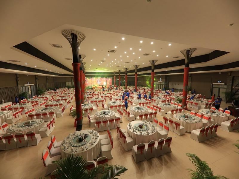 Diamond Bay Resort & Spa in Nha Trang City