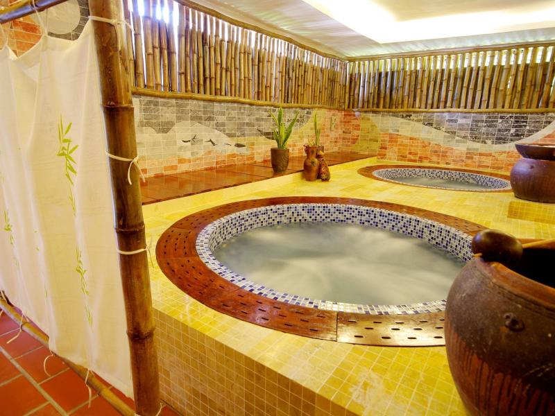 Diamond Bay Resort & Spa in Nha Trang City