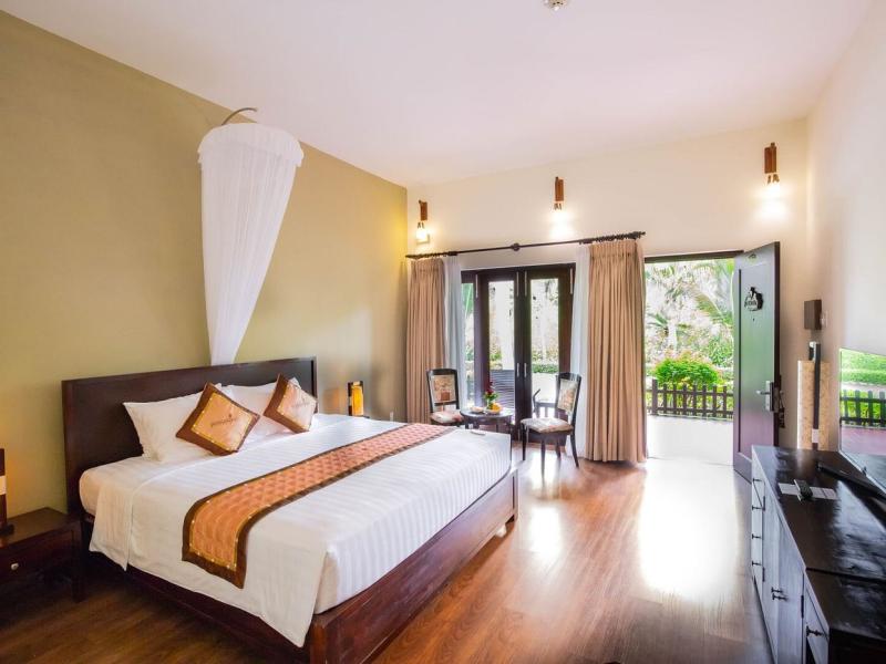 Diamond Bay Resort & Spa in Nha Trang City