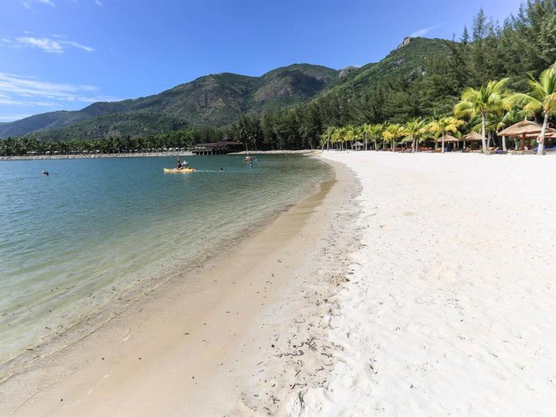 Diamond Bay Resort & Spa in Nha Trang City