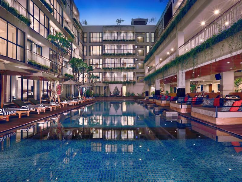 Hotel NEO+