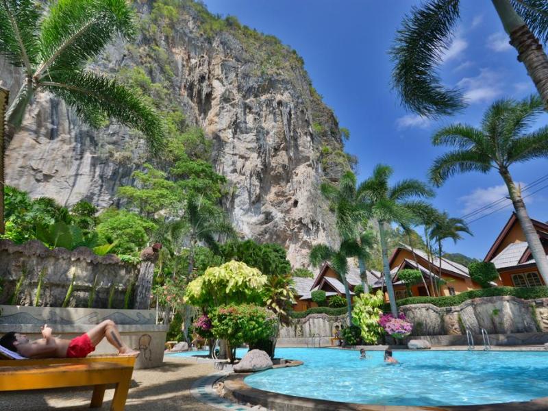 Diamond Cave Resort