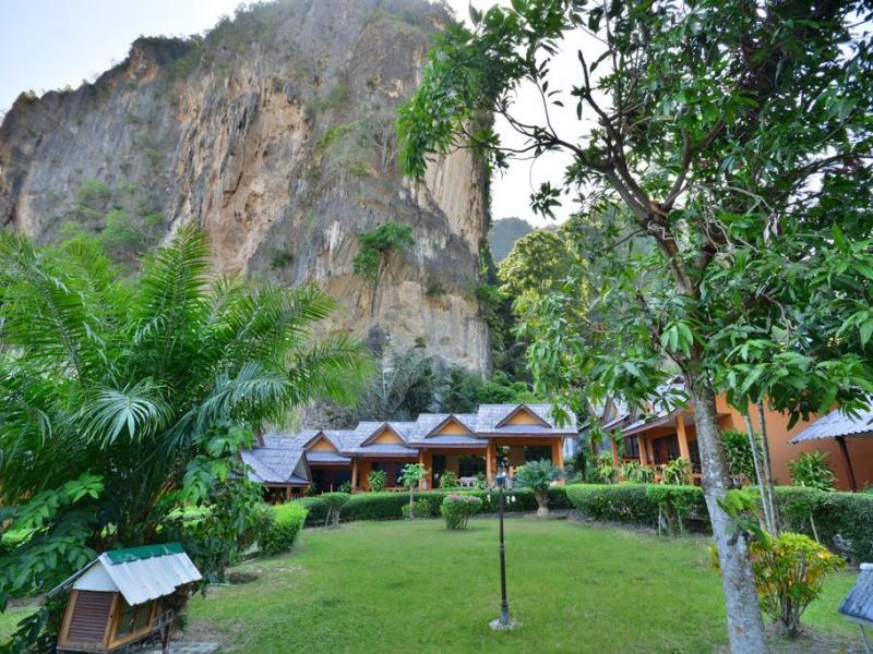 Diamond Cave Resort