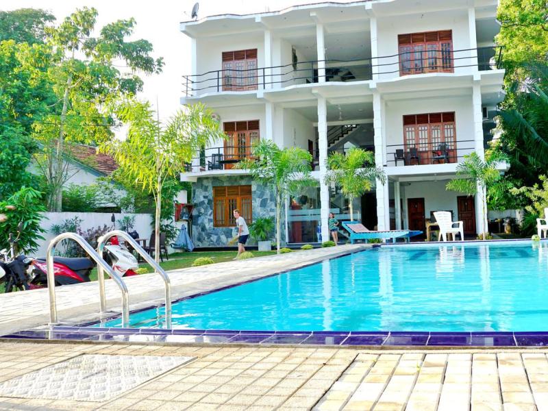 Ocean Bay Surf Resort