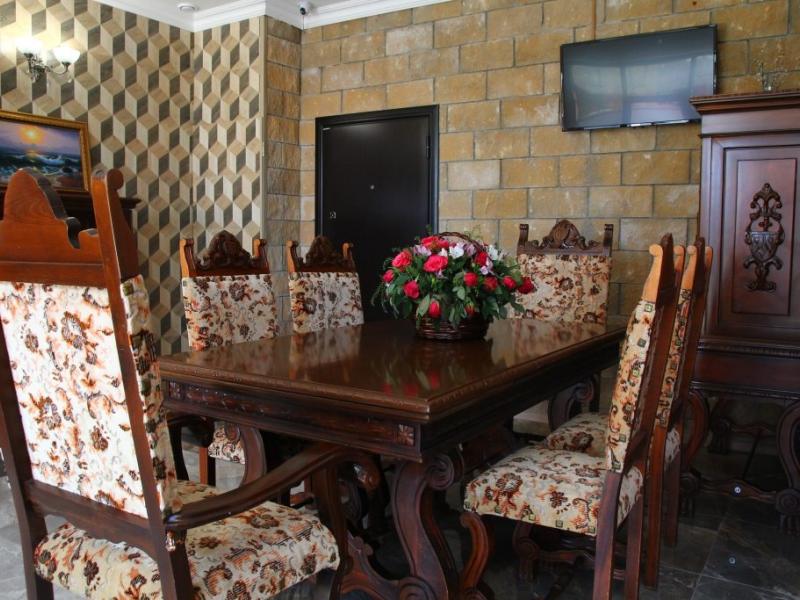 Dasn Hall