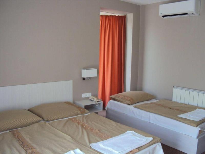 Diana Hotel