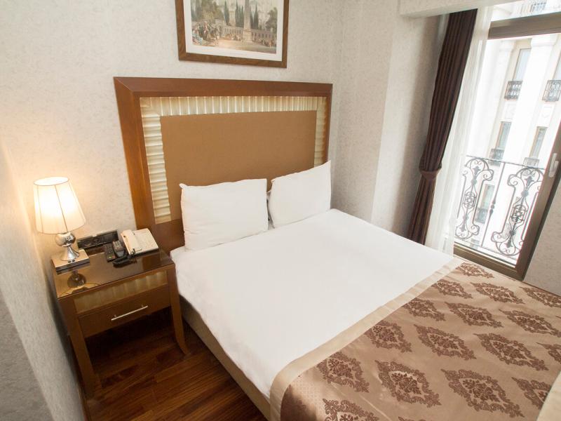 Nova Plaza Park Hotel