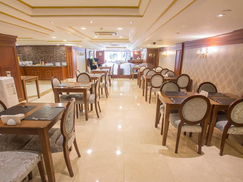Nova Plaza Park Hotel