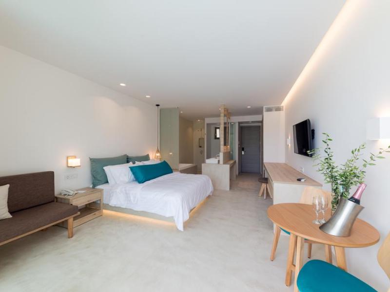Tsamis Zante Suites