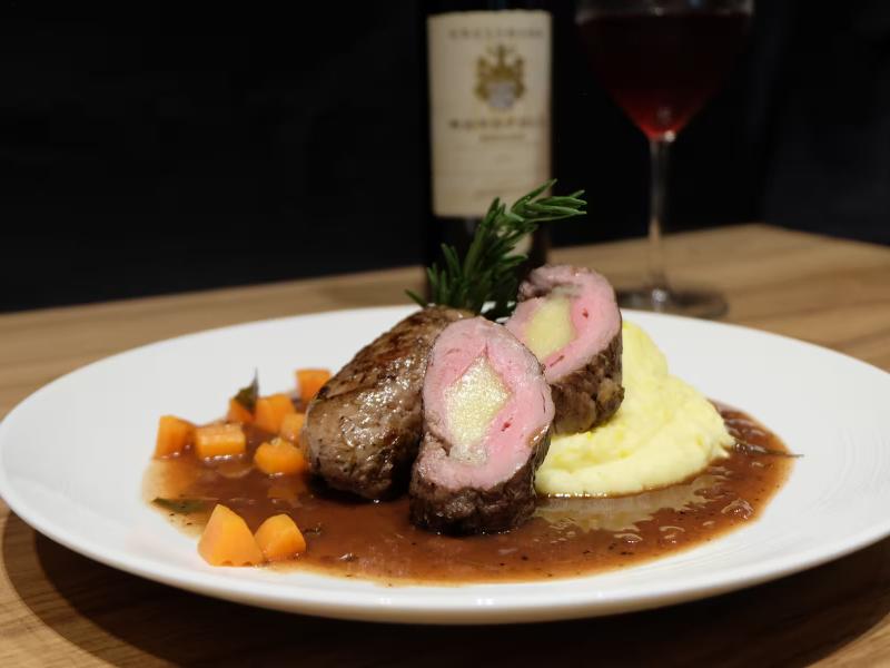 Ramada Plaza by Wyndham Chao Fah