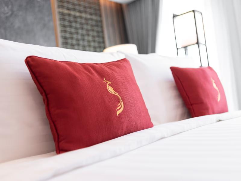 Ramada Plaza by Wyndham Chao Fah