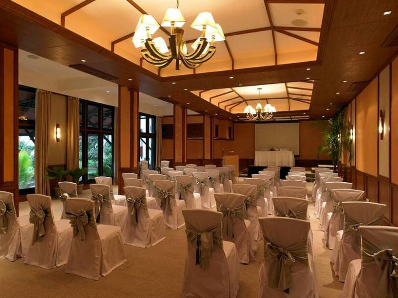 Diani Reef Beach Resort & Spa