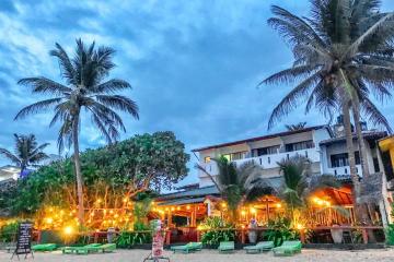 Отель Moon Beam - The Beach Heaven Шри-Ланка, Хиккадува, фото 1