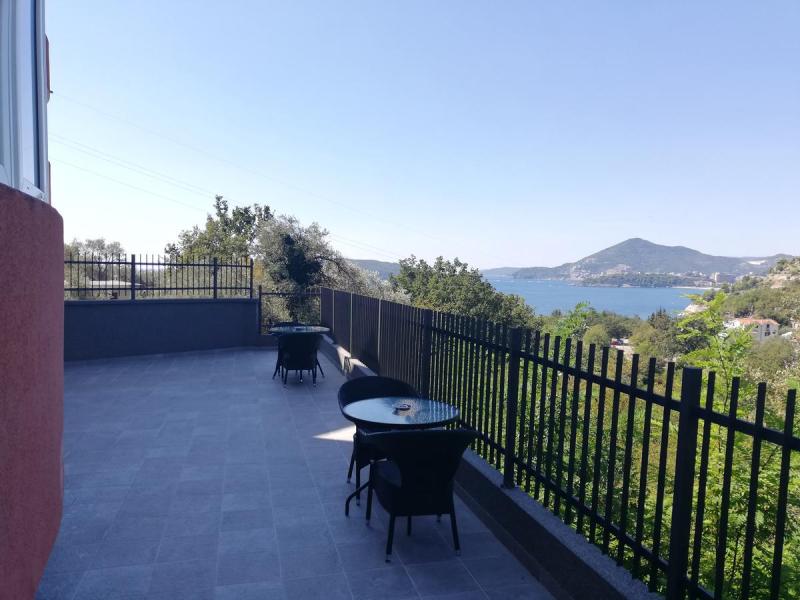 Alessandra Apartments 