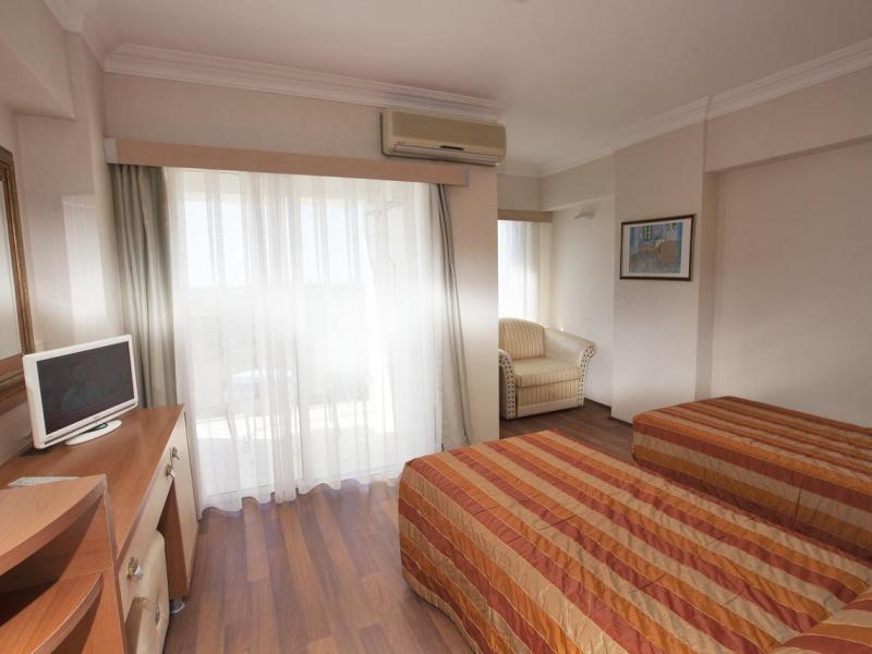 Laur Hotels Experience & Elegance