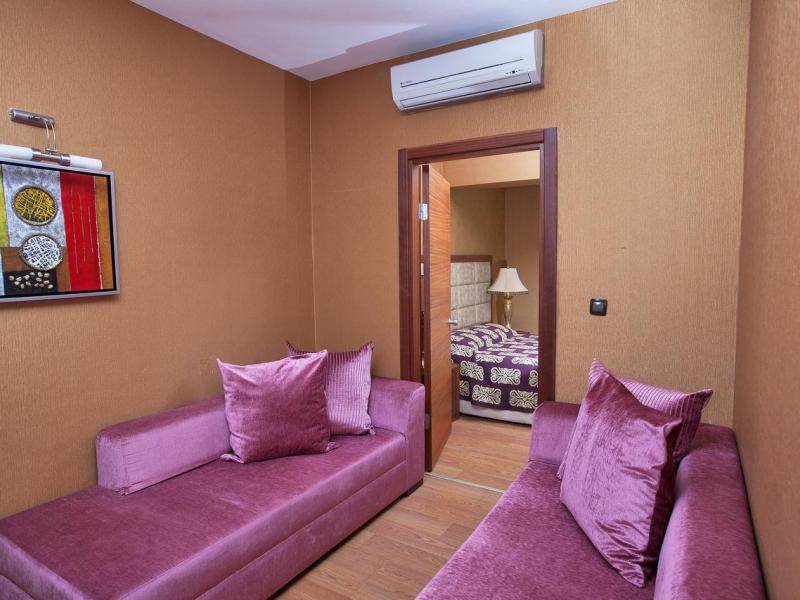 Laur Hotels Experience & Elegance