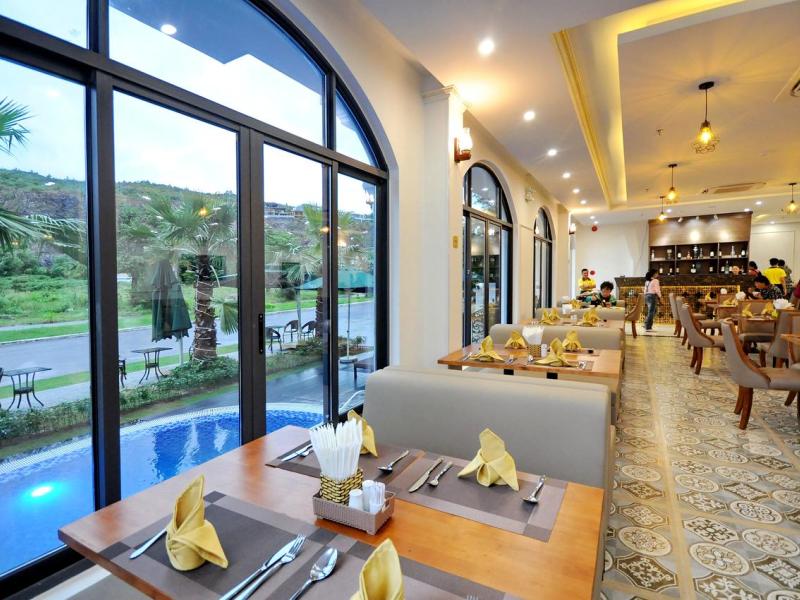 Crown Nguyen Hoang Hotel