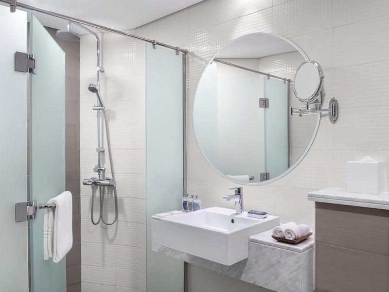 Leva Hotel and Suites Mazaya Centre