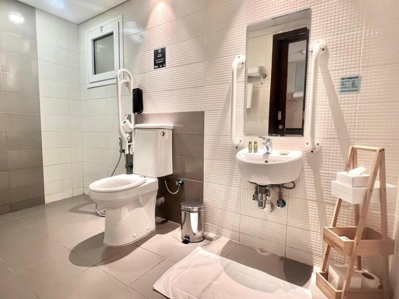 Leva Hotel and Suites Mazaya Centre