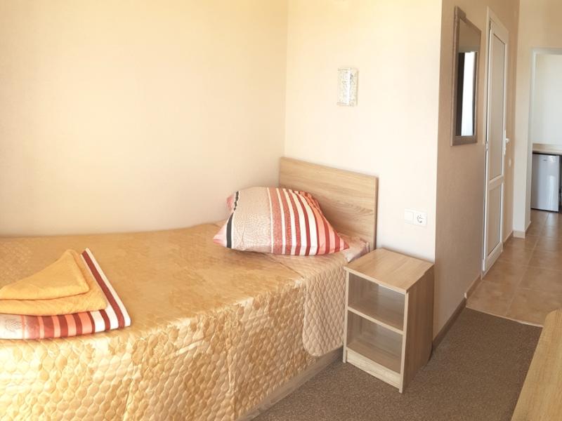 Nikos (Новофедоровка)