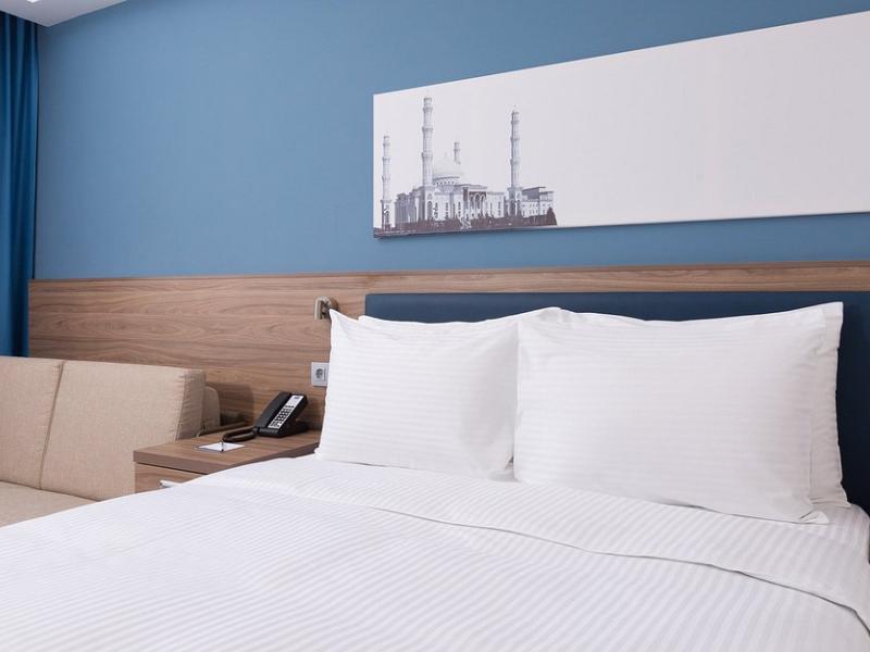 Hampton by Hilton Astana Triumphal Arch