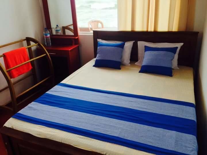 Rainbow Beach Hotel (Ambalangoda)